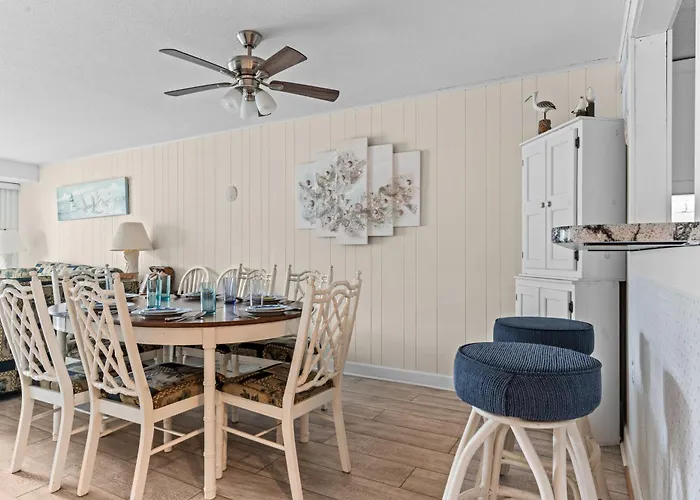 Ocean Block 2-bedroom, 2-bathroom In Midtown Ocean Ocean City